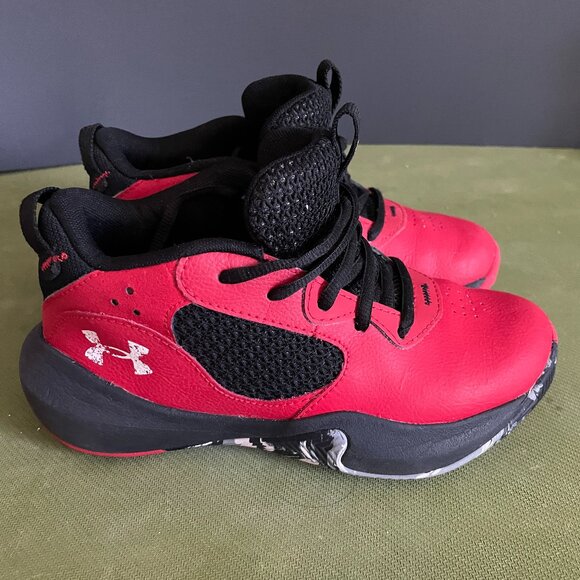 UNDER ARMOUR LITTLE KID LOCKDOWN 6 BASKETBALL SHOES - Picture 2 of 7